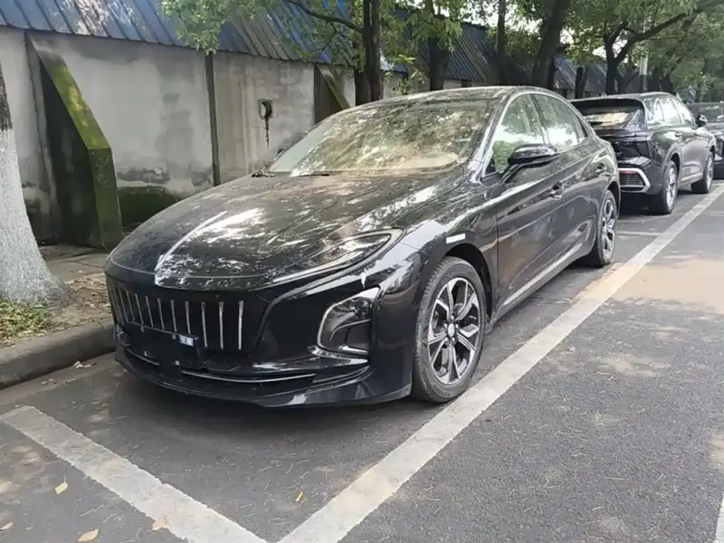 Hongqi E-QM5, 2024