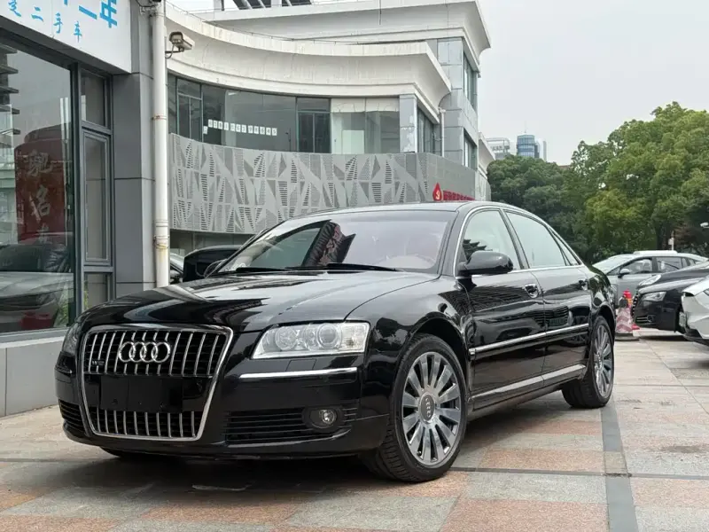 Audi A8, 2006