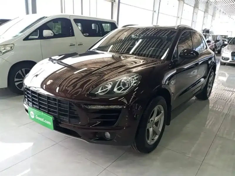 Porsche Macan, 2015