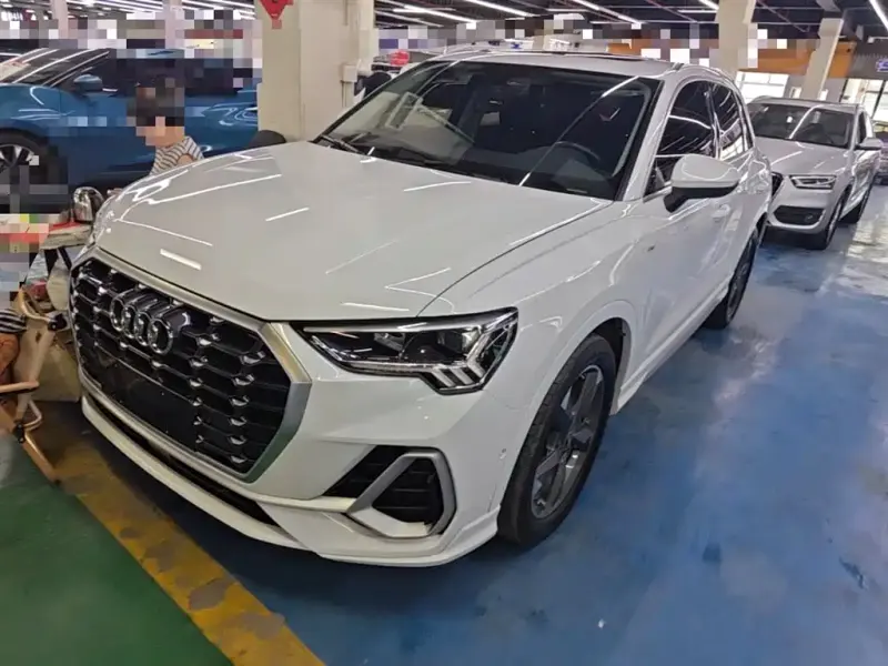 Audi Q3, 2021