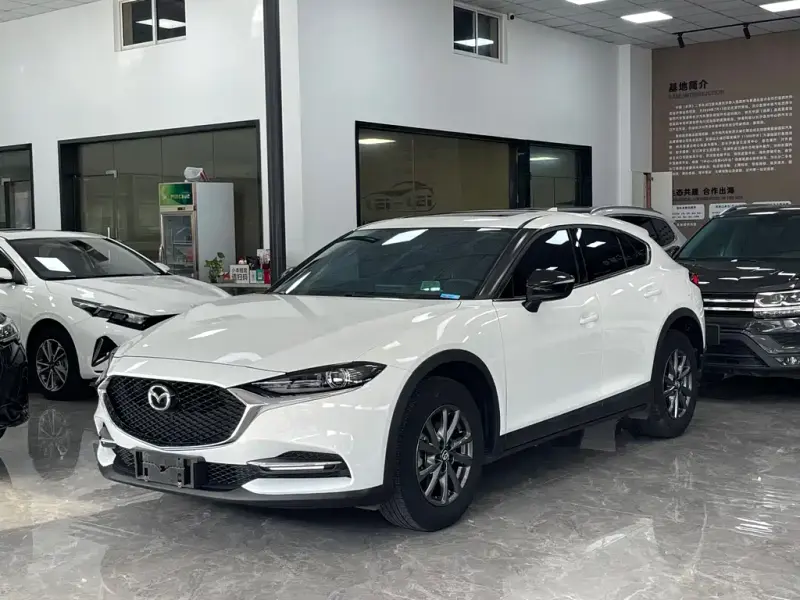 Mazda CX-4, 2022