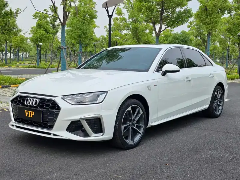 Audi A4L, 2022
