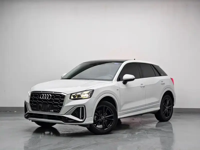 Audi Q2L, 2023