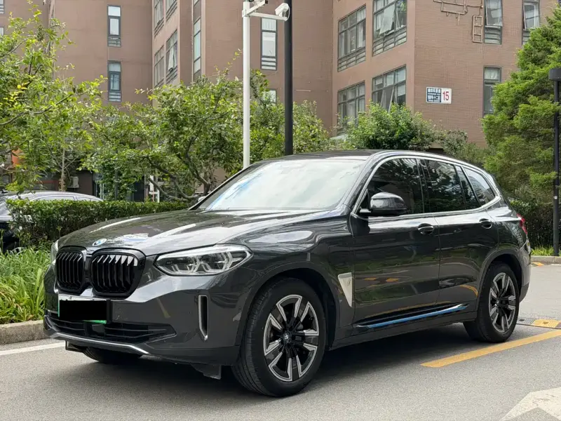 BMW iX3, 2021