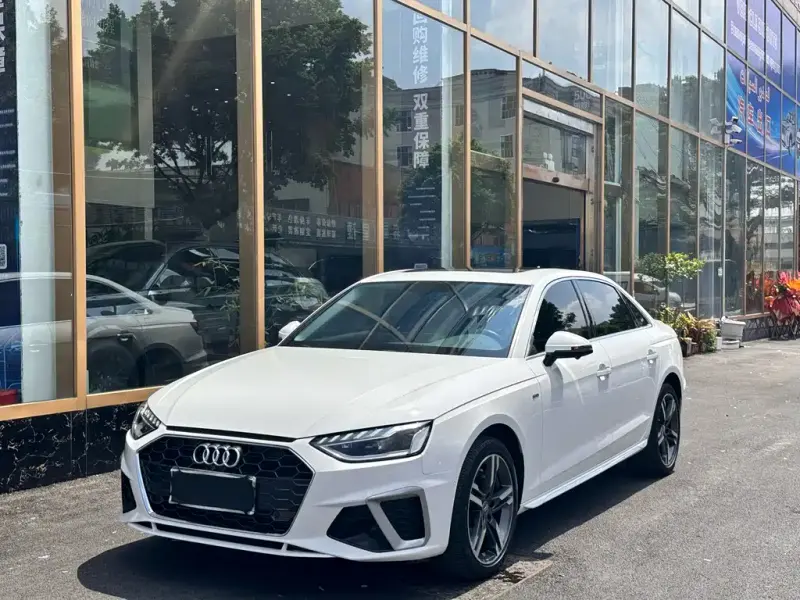 Audi A4L, 2022