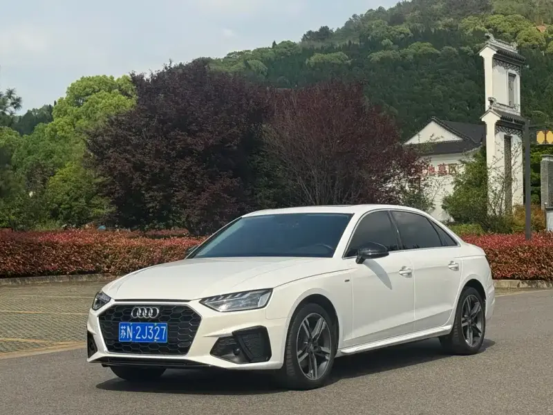 Audi A4L, 2022
