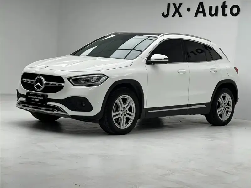 Mercedes-Benz GLA, 2021
