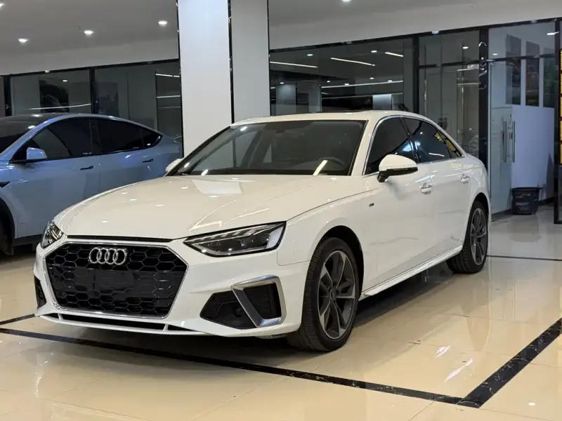 Audi A4L, 2023