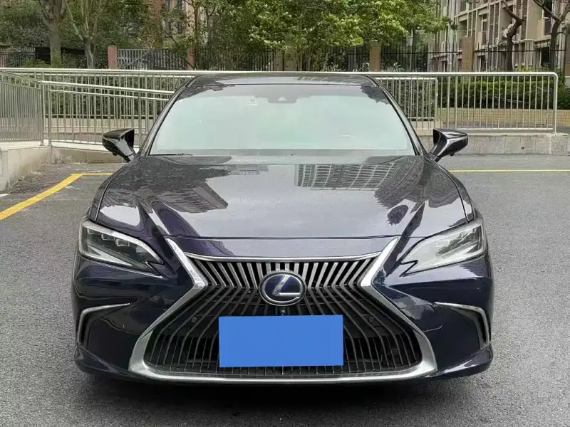 Lexus ES, 2019