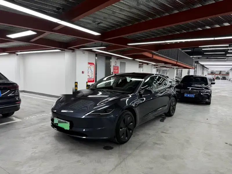 Tesla Model 3, 2026