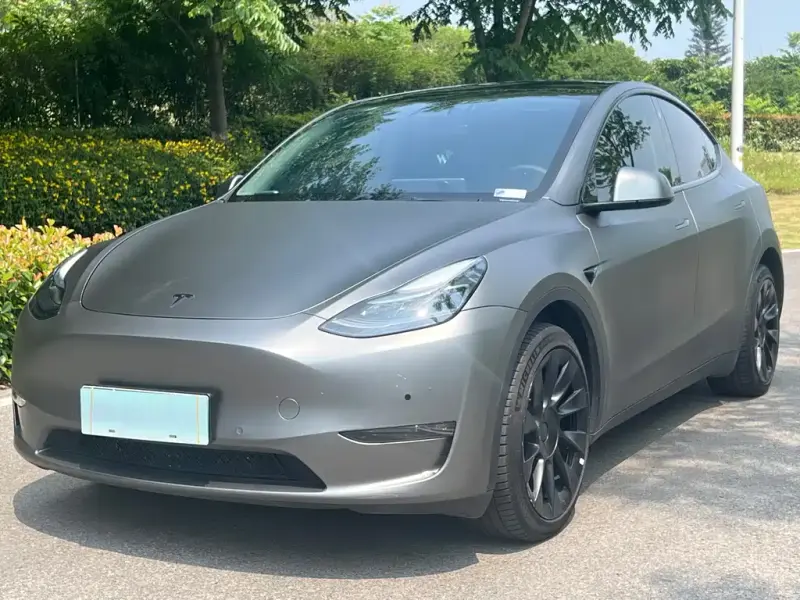 Tesla Model Y, 2023