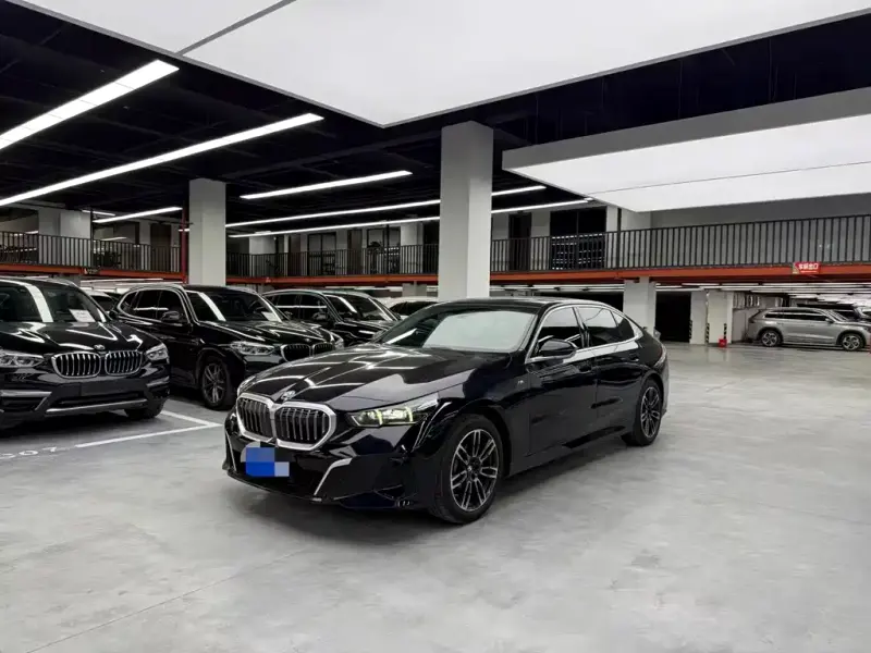 BMW 5 Series, 2024