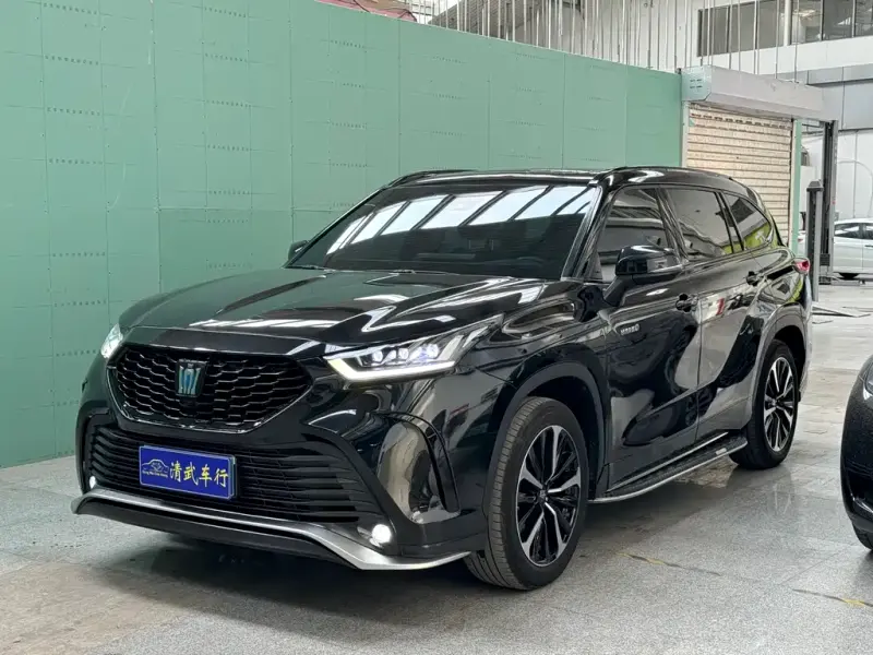 Toyota Crown Kluger, 2022