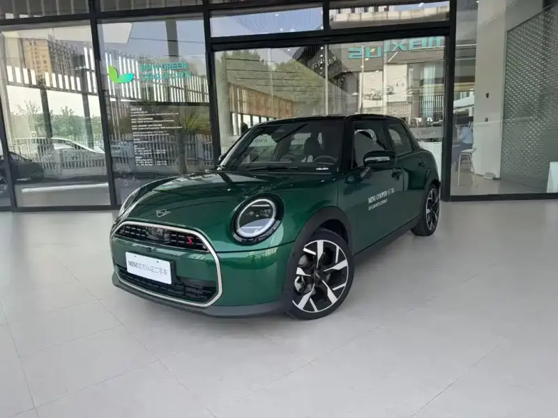 MINI Mini, 2024
