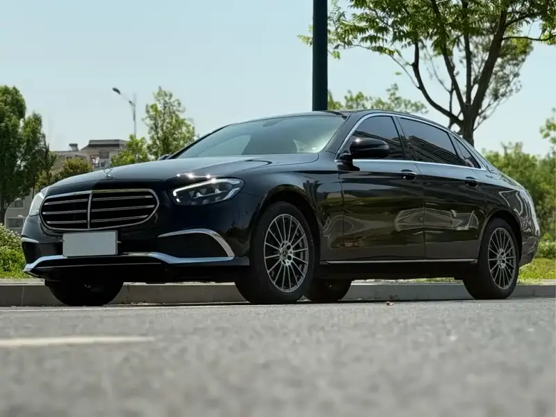 Mercedes-Benz E-Class, 2023