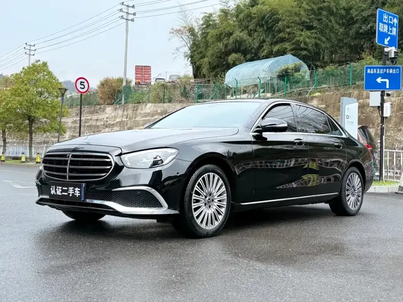 Mercedes-Benz E-Class, 2022