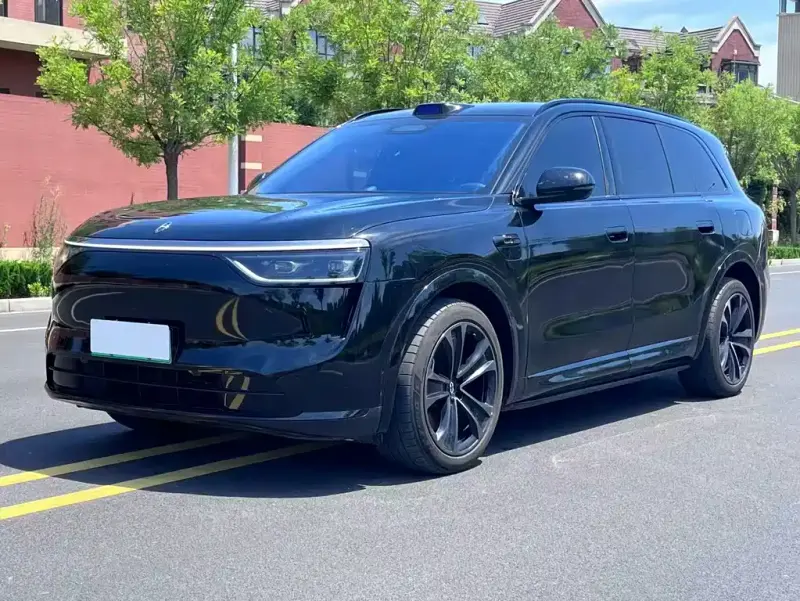 AITO M8, 2025
