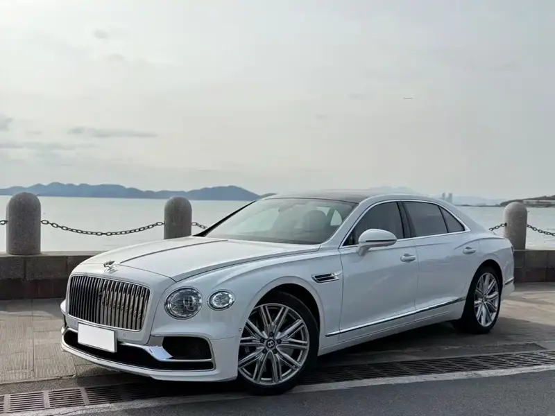 Bentley Flying Spur, 2023