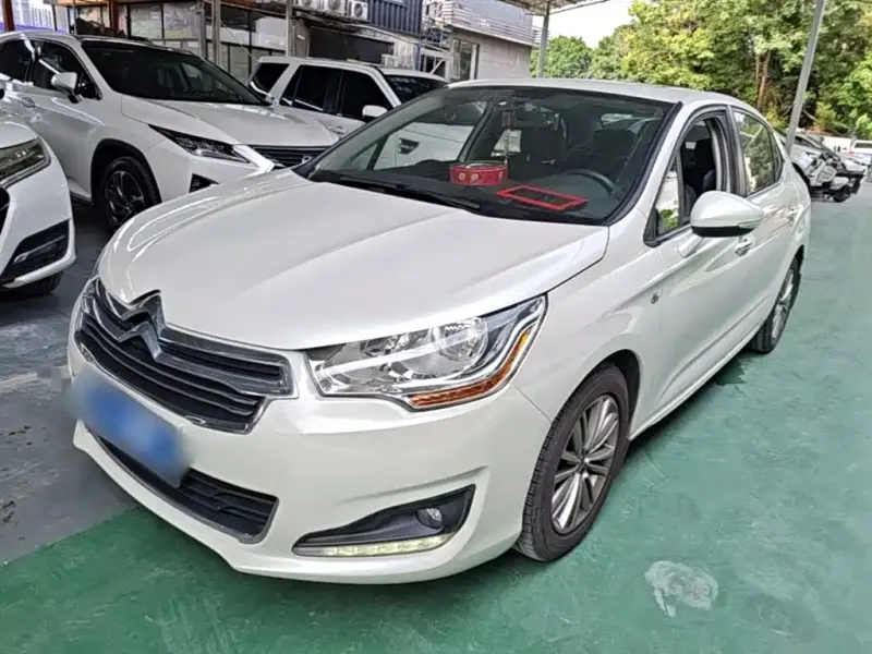 Citroen C4L, 2015