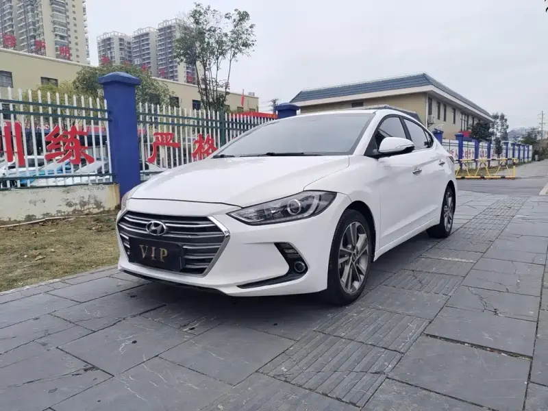 Hyundai Elantra, 2017