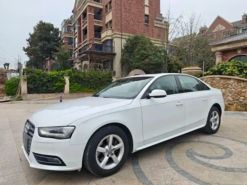 Audi A4L, 2014