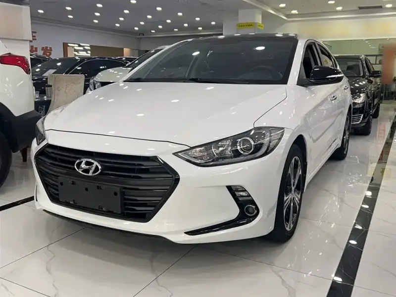 Hyundai Elantra, 2019