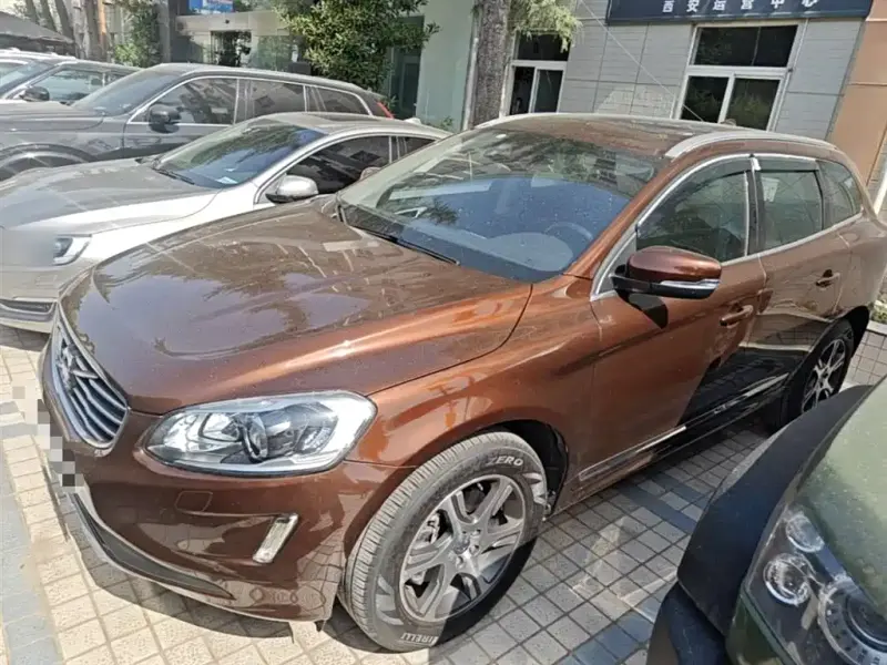 Volvo XC60, 2015