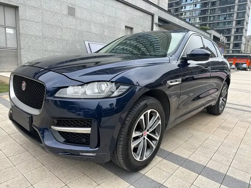 Jaguar F-PACE, 2016