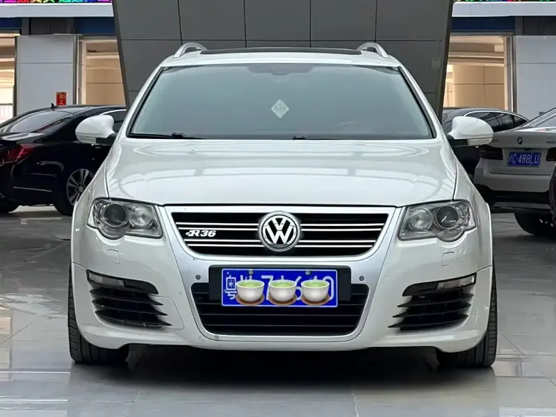 Volkswagen Passat, 2010