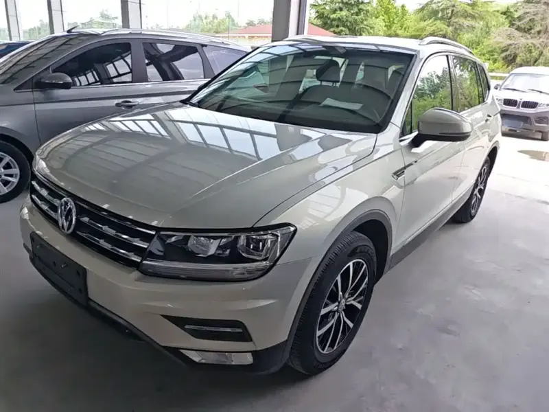 Volkswagen Tiguan L, 2018