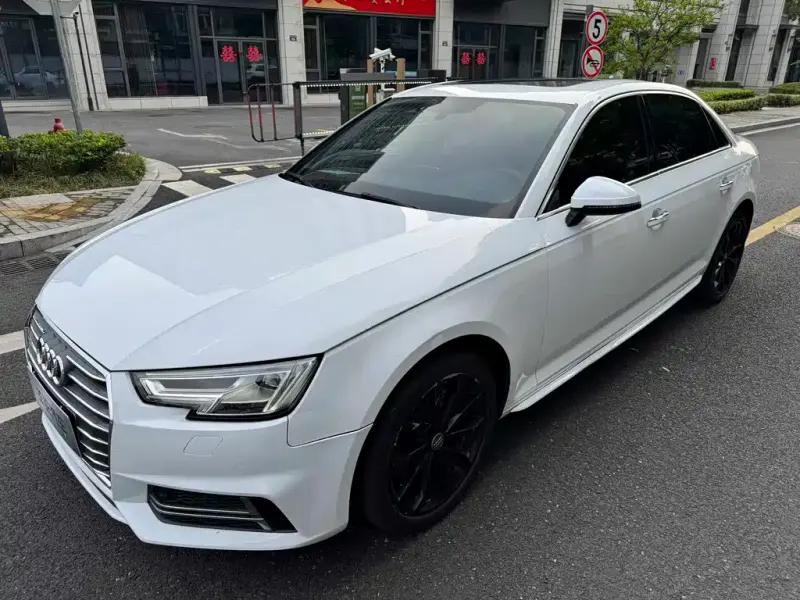Audi A4L, 2018