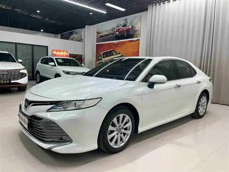 Toyota Camry, 2019