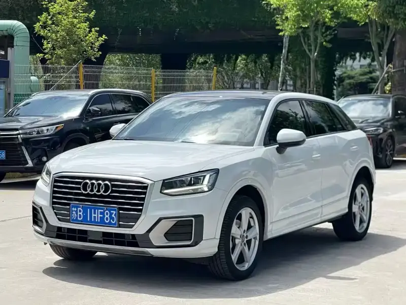 Audi Q2L, 2021