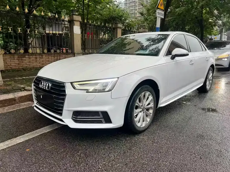 Audi A4L, 2019