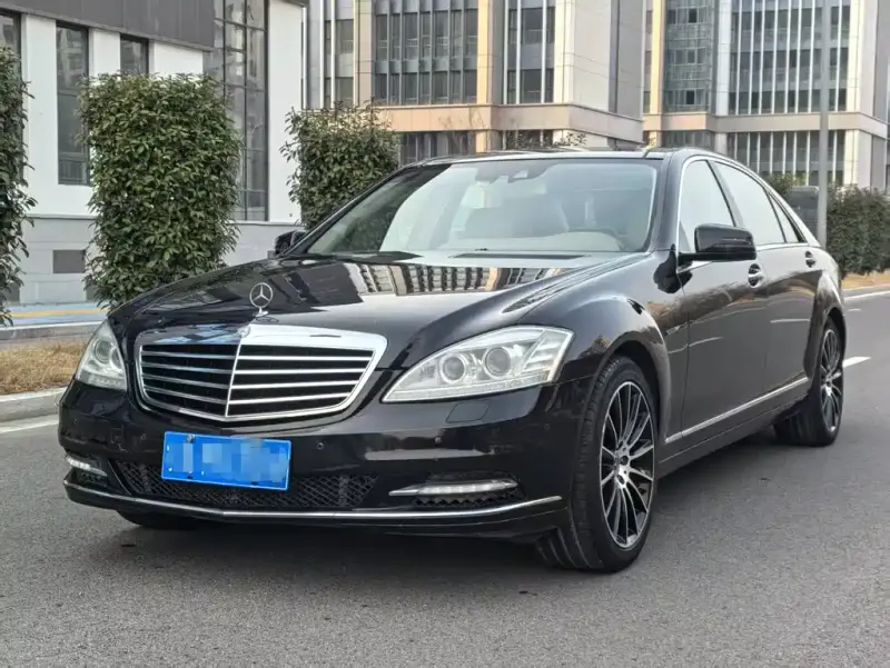 Mercedes-Benz S-Class, 2011