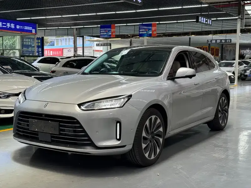 AITO M5, 2022