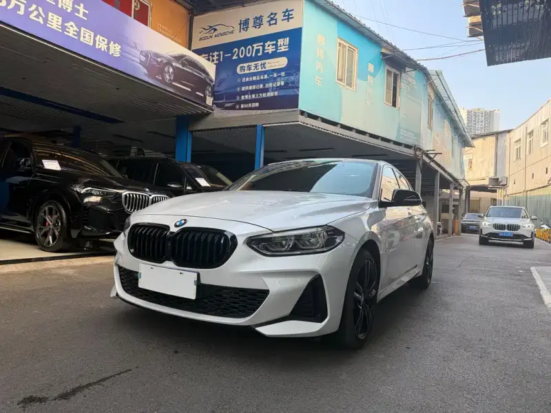 BMW 1 Series, 2022
