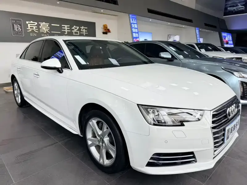 Audi A4L, 2018