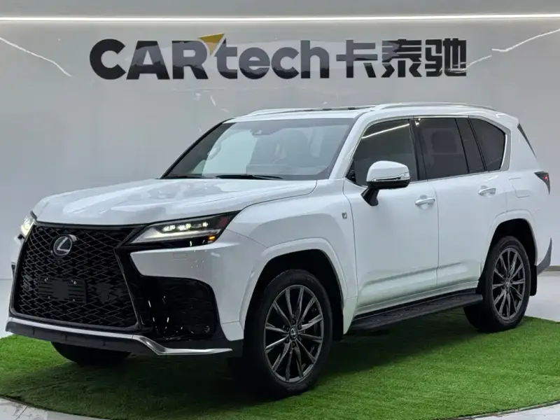 Lexus LX, 2025