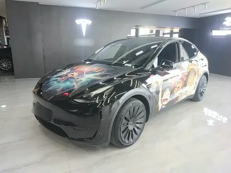 Tesla Model Y, 2022