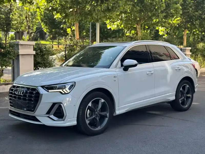 Audi Q3, 2022