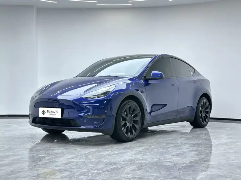 Tesla Model Y, 2022