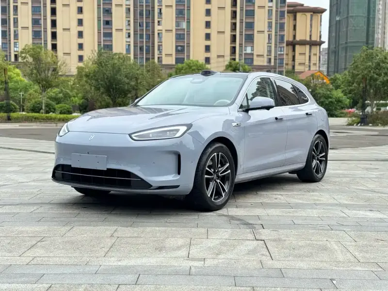 AITO M5, 2025