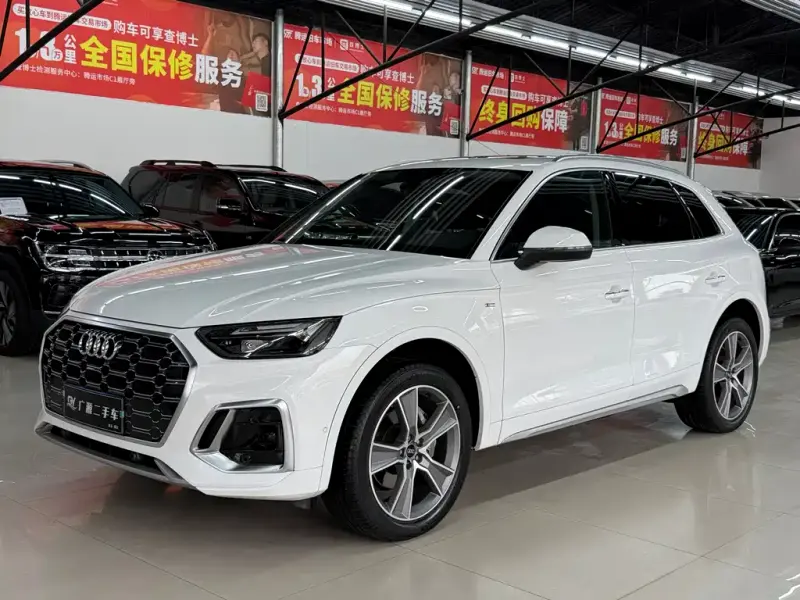 Audi Q5L, 2021