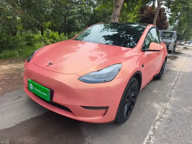 Tesla Model Y, 2023