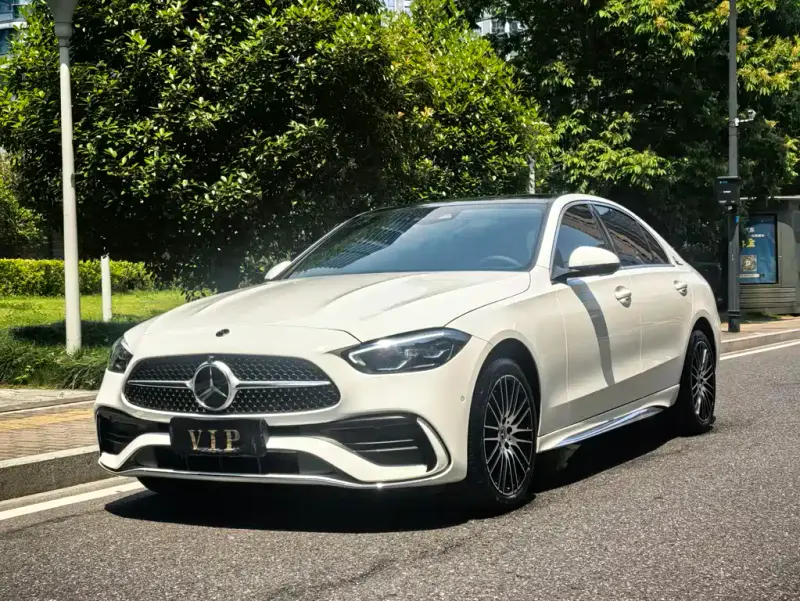Mercedes-Benz C-Class, 2025