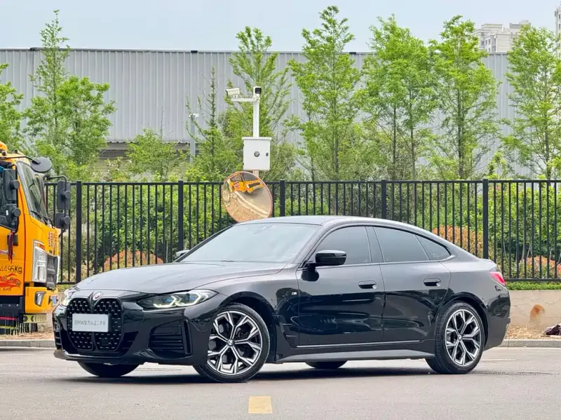 BMW 4 Series, 2022