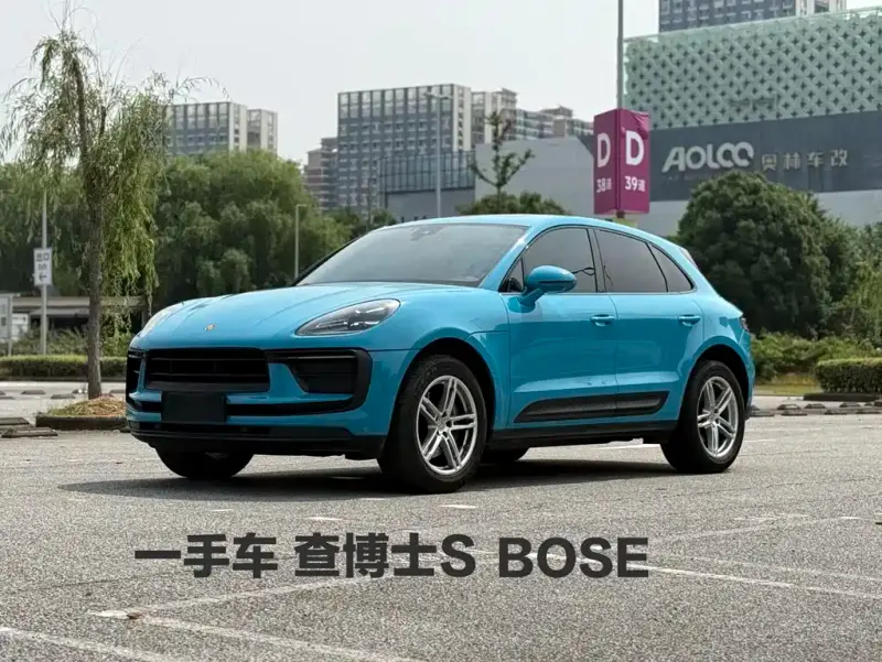 Porsche Macan, 2022