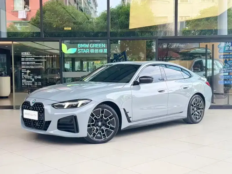 BMW 4 Series, 2025