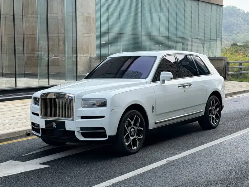 Rolls-Royce Cullinan, 2021